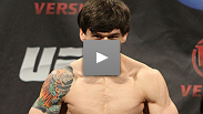 Deja Vu: Ex-campeao galo do WEC, Brian Bowles encaixa a guilhotina para vencer Damacio Page...novamente. Agora que esta saudavel, ele esta pronto para subir a ladeira no UFC.
