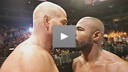4年越しの再戦、いざ。UFC 133のメインイベントで対戦するラシャド・エヴァンスとティト・オーティスが計量に臨む。