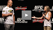 Paula Sack comanda a bateria de perguntas e respostas dos f&atilde;s com o campe&atilde;o peso pesado do UFC, Junior Cigano. O evento antecedeu a pesagem do UFC Rio, e voc&ecirc; assiste a reprise aqui