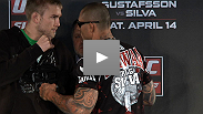 Alexander Gustafsson, Thiago Silva, Brian Stann, y Alessio Sakara respondiendo preguntas de la prensa sobre UFC&reg; on FUEL TV en la conferencia de prensa previa.