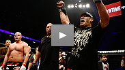 Antonio "Bigfoot" Silva sconfigge la leggenda quando batte Fedor  Emelianenko nel torneo Strikeforce Heavyweight Grand Prix. - guarda il debutto UFC di Silva domani notte contro Cain Velasquez.