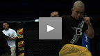 UFC on FUEL TV 4:オクタゴンウォームアップ