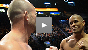 O peso m&eacute;dio Tim Boetsch d&aacute; as boas vindas a Hector Lombard no UFC amanh&atilde; a noite na co-luta principal do UFC 149 - assista a encarada deles na pesagem.