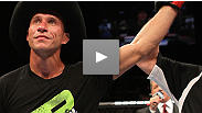 Cerrone dijo antes de pelear contra Melvin Guillard en UFC 150 este S&aacute;bado 11 de Agosto que Anthony Pettis no quiere pelear con &eacute;l. Adem&aacute;s BJ Penn se queda sin rival, vuelve Goyito Perez y definida la pr&oacute;xima defensa de Junior Dos Santos.