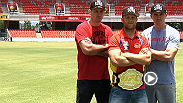 Gary Ablett and the Gold Coast Suns teach Dan Hardy, Anthony Perosh, Kyle Noke and Brian Ebersole the basics of Australian Rules football.