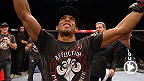 UFC on FX 7 : Entrevues d'apr&egrave;s-combat d'Ildemar Alcantara et Edson Barboza