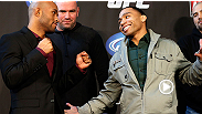 El primer campe&oacute;n peso mosca del UFC, Demetrius Johnson, defiende por primera ocasi&oacute;n su corona ante Jon Dodson y Troy Santiago explica porque ser&aacute; una de las peleas m&aacute;s parejas en la historia del UFC.