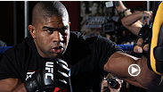 Alistair Overeem and Antonio "Bigfoot" Silva, big men with big punching power, are set to meet in a pivotal bout at UFC 156 - a fight both men guarantee won't go the distance.