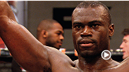 Finalista de TUF 17 Uriah Hall habla de las emociones involucradas al llegar a la final, su pelea semi final contra Dylan Andrews, y soportar el dolor.