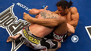 Benson Henderson reten&iacute;a el cintur&oacute;n peso ligero de WEC con una guillotina sobre Donald Cerrone en  WEC 48.