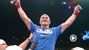 El ex-campe&oacute;n peso completo Junior dos Santos gana su revancha contra Cain Velasquez tras vencer por nocaut a Mark Hunt con una patada reversible a la cabeza. Escuchen lo que dice tras su impresionante victoria.