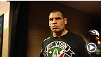 I fan di tutto il mondo sono giunti a Las Vegas per guardare la rivincita tra il campione messicano americano Cain Velasquez e Brazilian Antonio "Bigfoot" Silva. Accedi al dietro le quinte di una grande notte al MGM Grand.