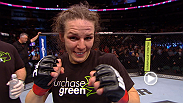 Il peso gallo femminile Alexis Davis si gode il suo debutto UFC nel suo paese con una vittoria per decisione unanime ai danni di Rosi Sexton. Ascolta Davis che parla del suo match di UFC 161.