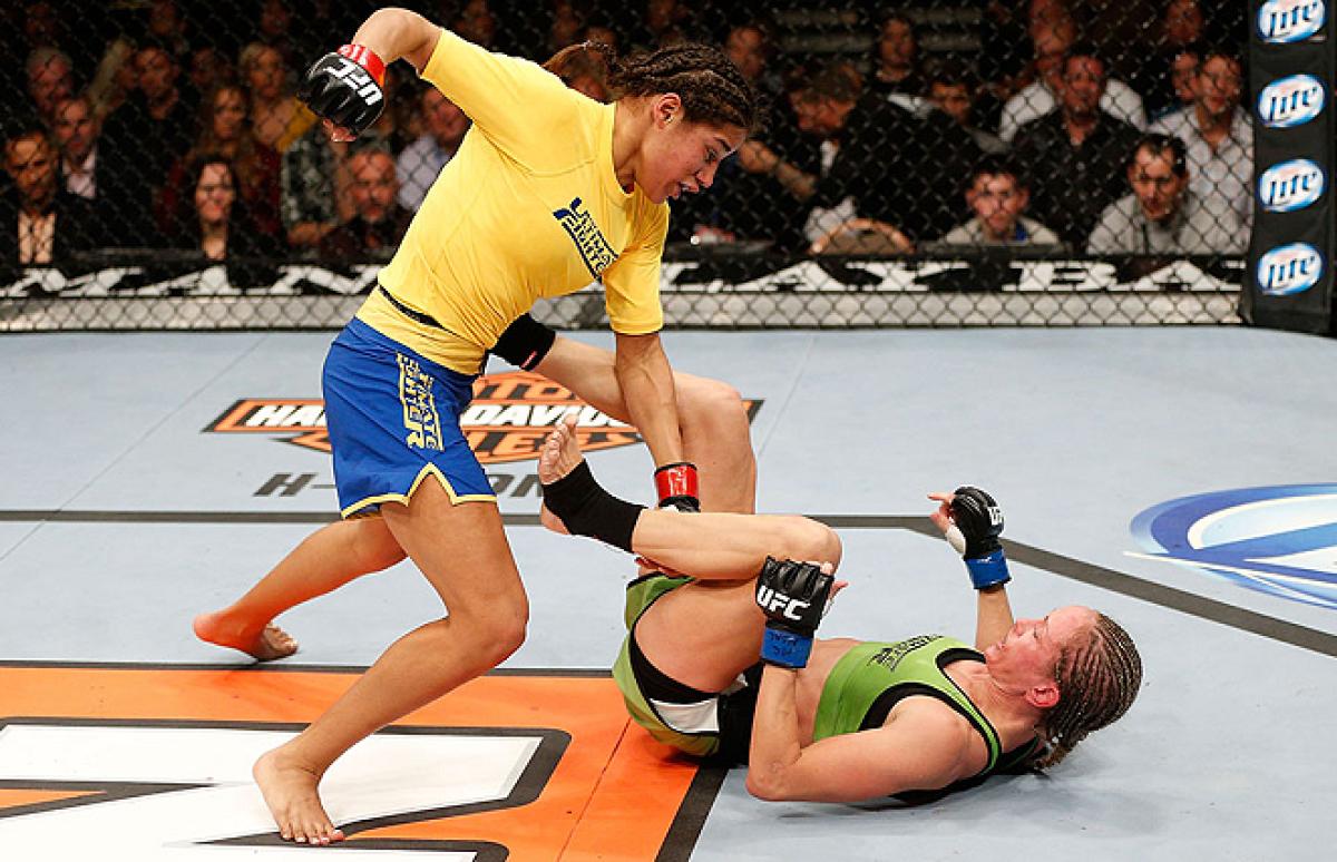 UFC Denver Pelea Gratis: Julianna Pena vs Jessica Rakoczy.