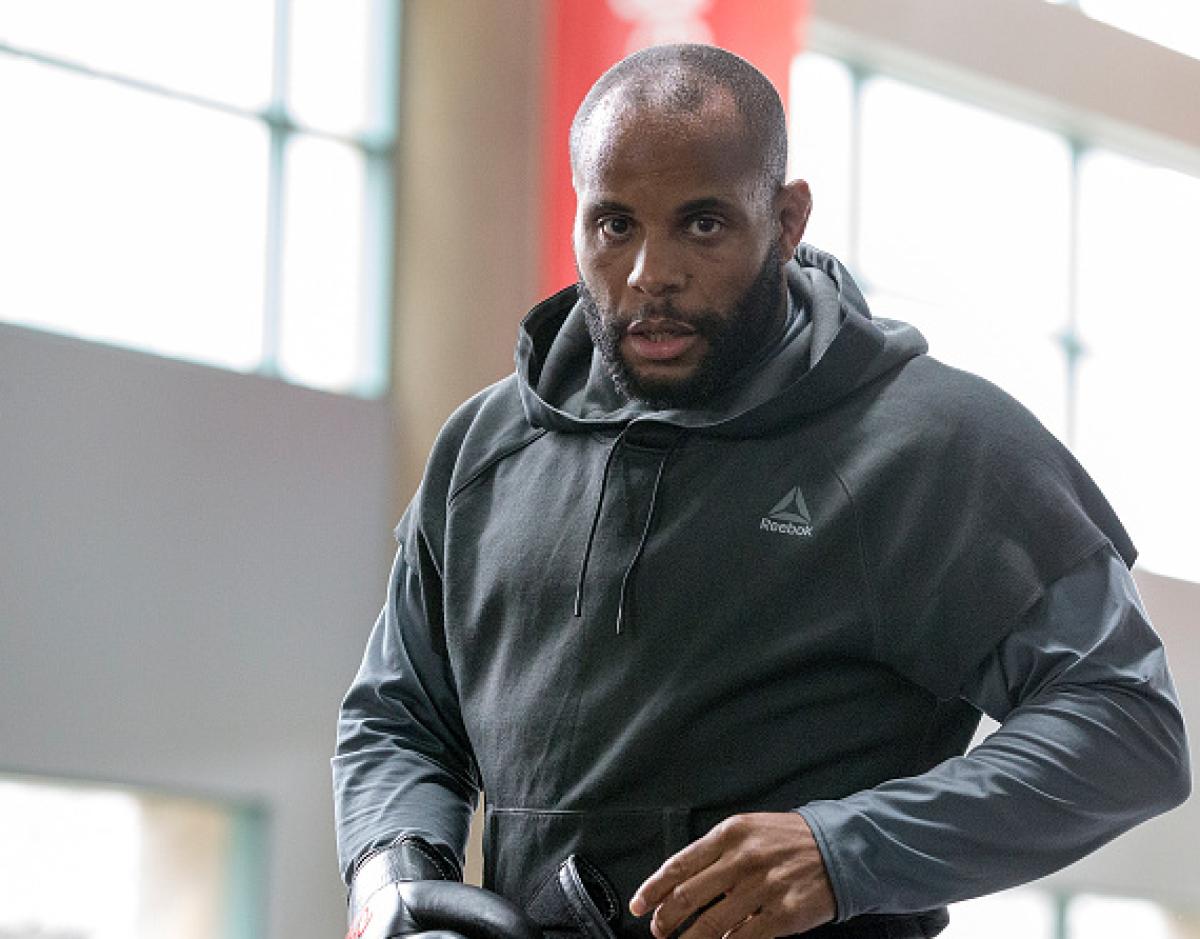 Cormier to stand up to Rumble, talks Jones at open workouts