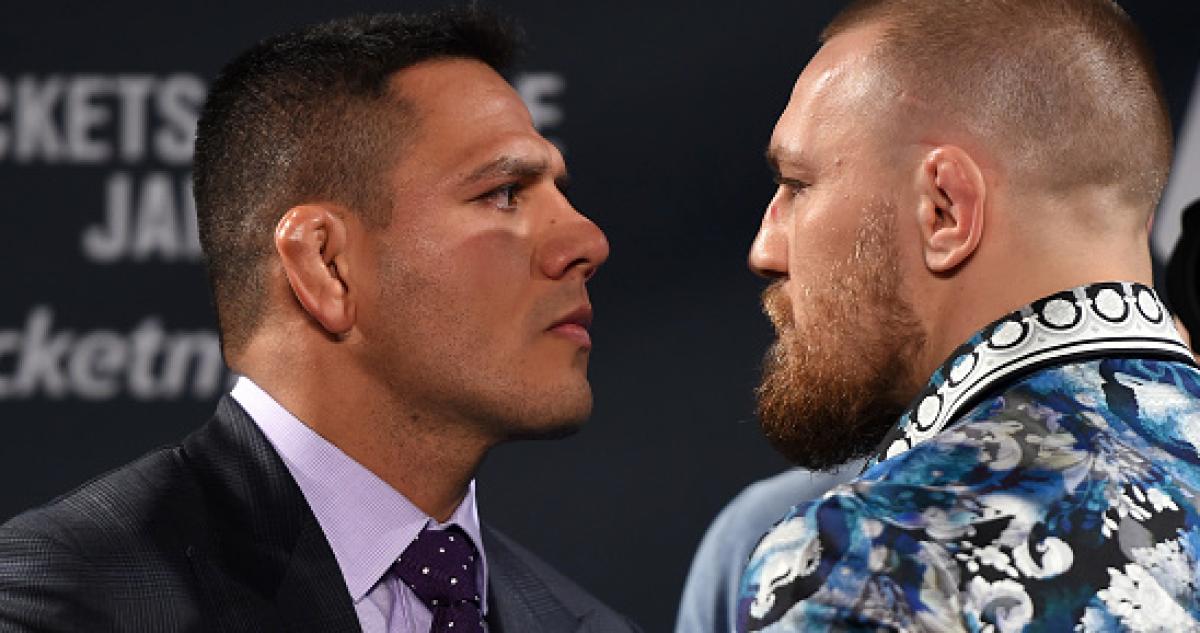 Dos Anjos responds to McGregor's comments about his injury