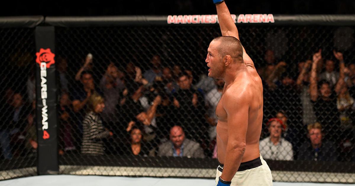 Henderson falls short in title bid; leaves lasting legacy in Octagon