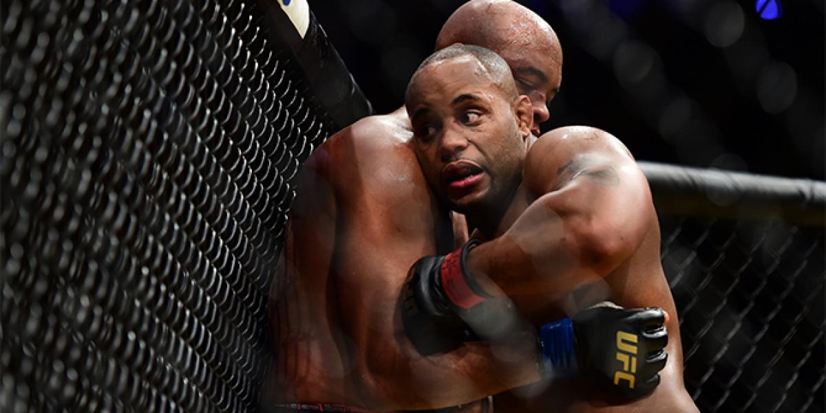 Cormier smothers Silva to claim victory