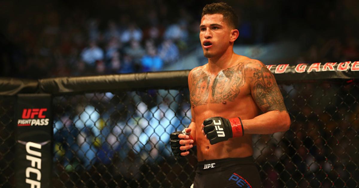'Cowboy' helps Pettis find his groove again