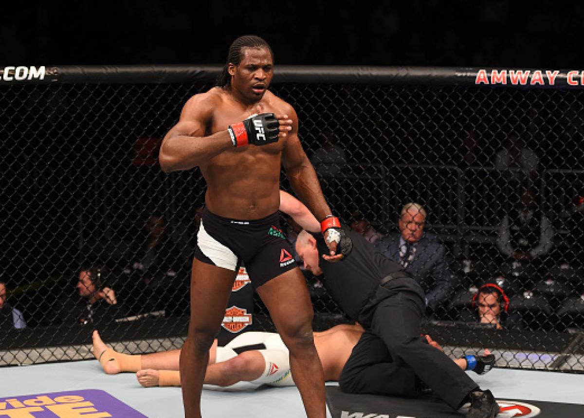 Francis Ngannou gets first real test against Junior dos Santos at UFC 215