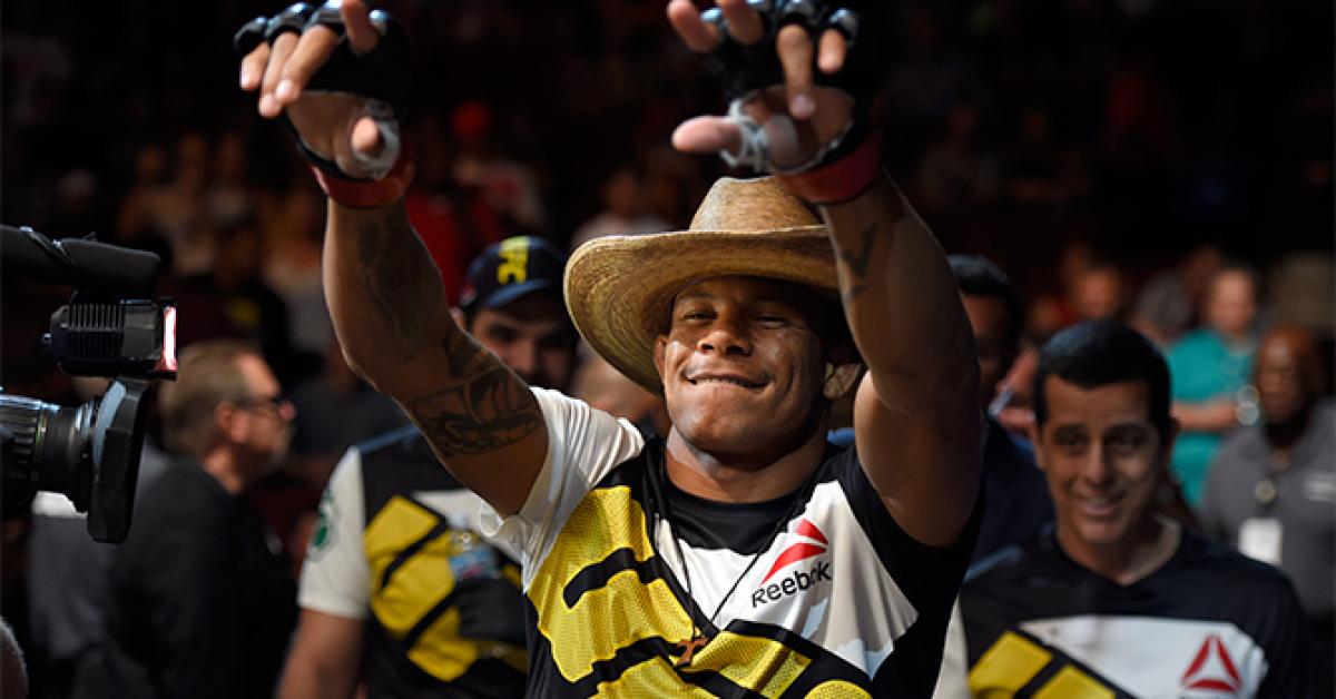 Oliveira, Knight, Henrique claim victories