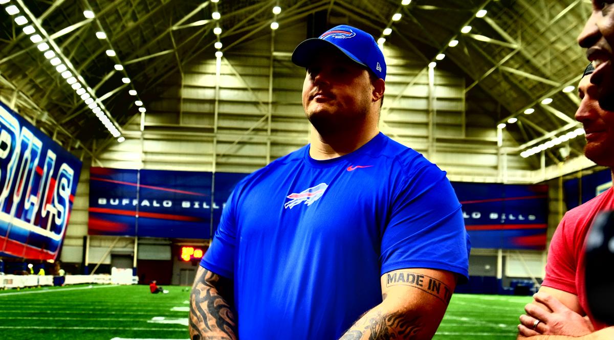 Incognito, Evans & Wonderboy pick UFC 210 main event winner