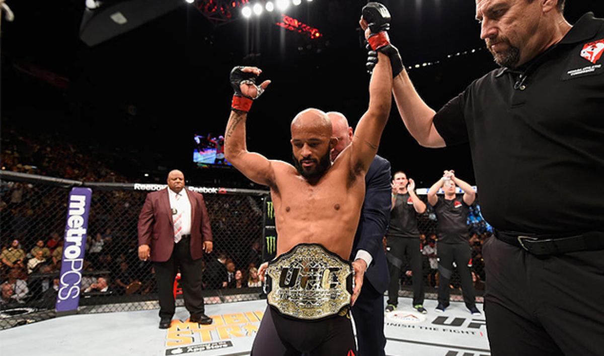 Johnson seeks record-tying win in April bout against Reis