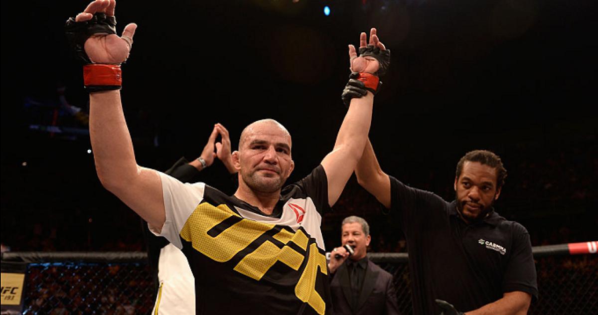 Shogun Out, Teixeira In for Evans Bout
