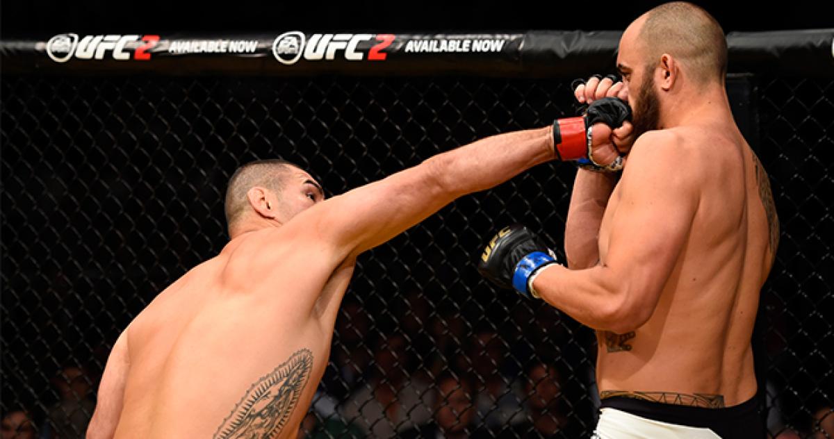 Velasquez drops Browne in 1st Round