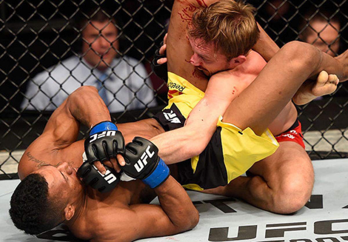 Alcantara, Stasiak shine on UFC 204 late prelims