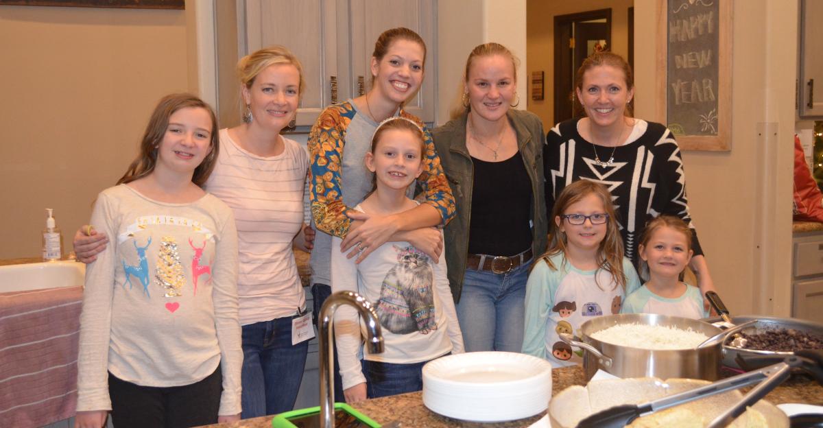 Fighters embrace Las Vegas charities in ‘Evening of Giving’