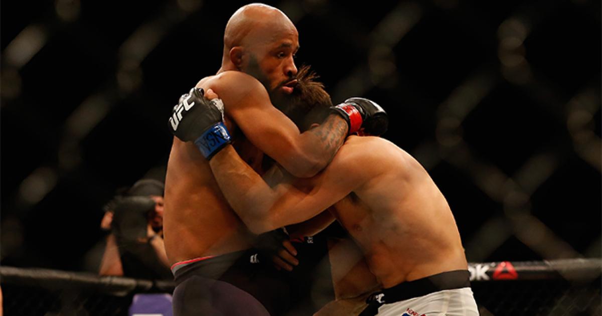Demetrious Johnson defends crown; Barboza, Whittaker and Rodriguez score wins