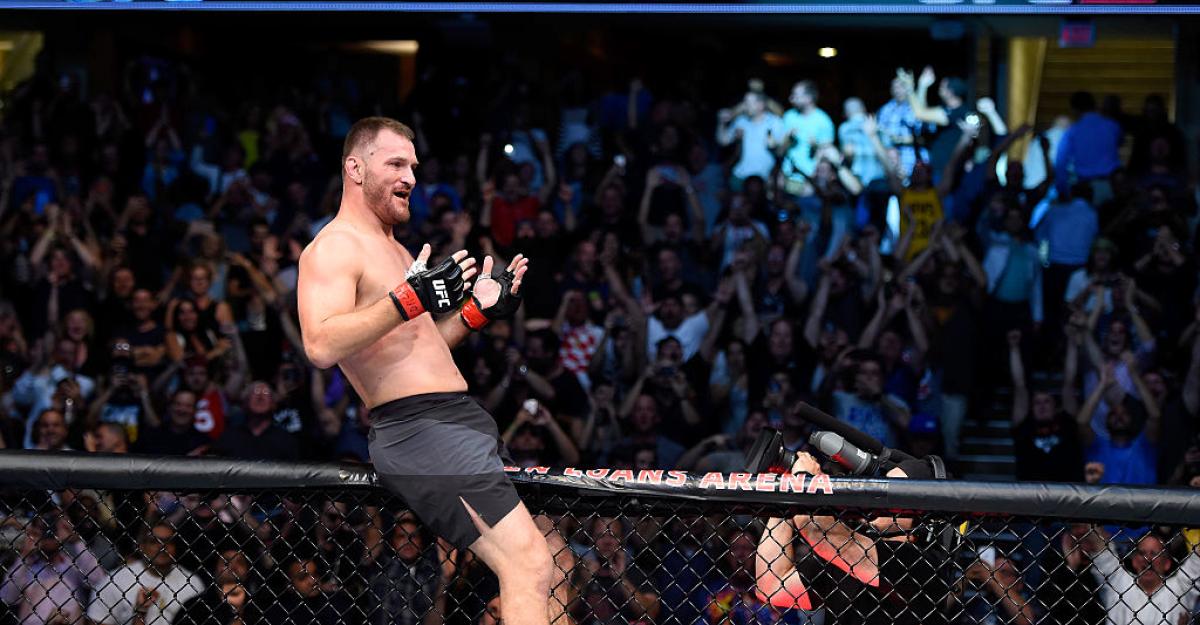 Miocic defends crown in front of home crowd