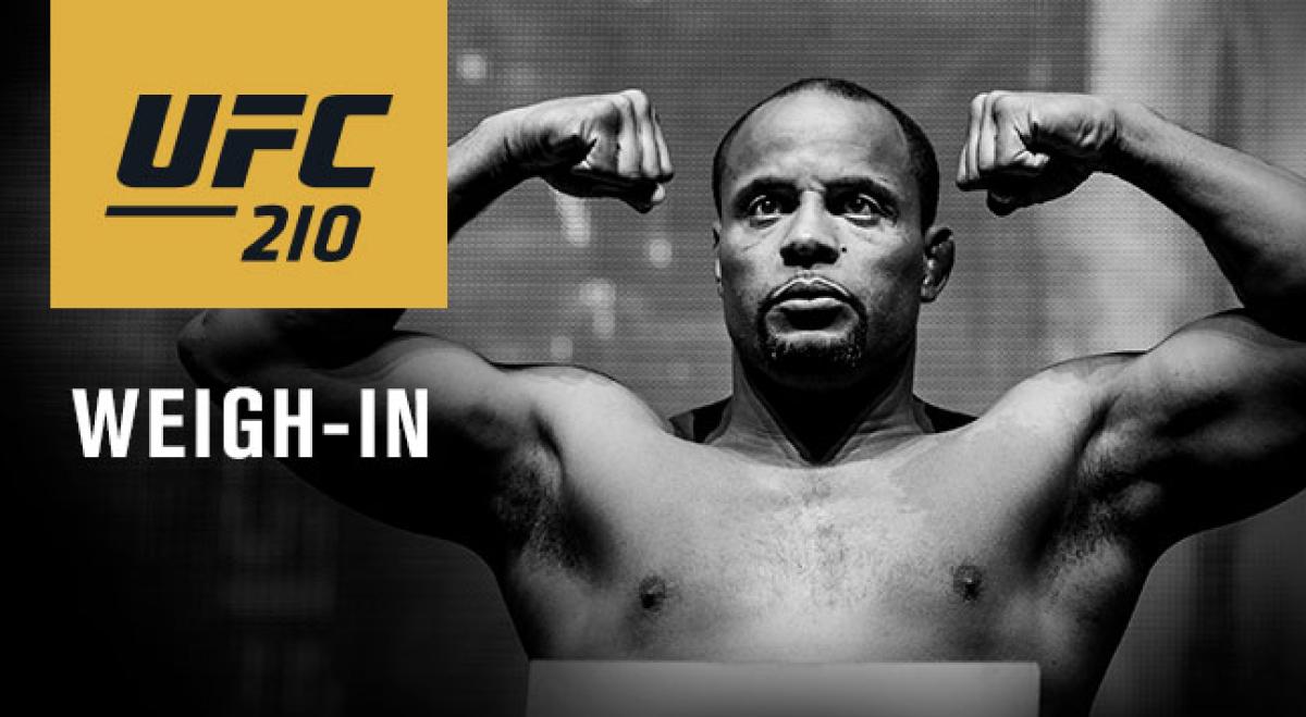 UFC 210: Weigh-in results
