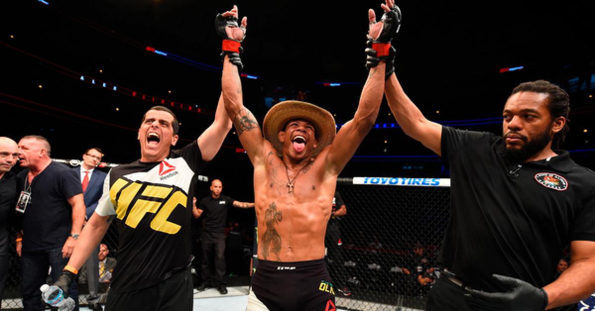 With time on his side, Oliveira back to 155