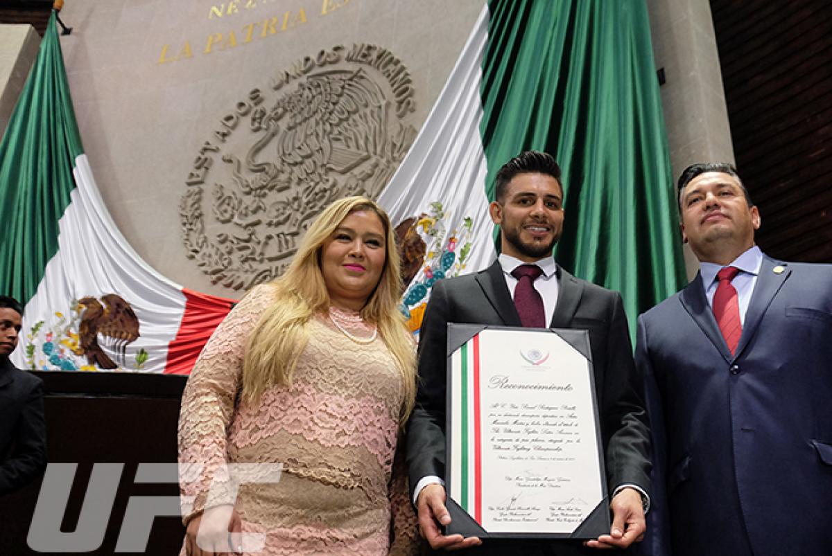Yair Rodriguez Recognized by Congress in Mexico