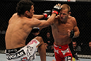 Donald Cerrone vs Charles Oliveira
