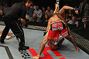 Donald Cerrone vs Charles Oliveira