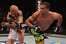 Edson Barboza vs Ross Pearson