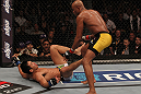 Anderson Silva vs Yushin Okami