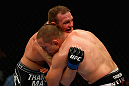 Mike Pierce vs Paul Bradley