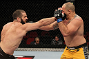SYDNEY, AUSTRALIA - MARCH 03:  (L-R) Oli Thompson punches Shawn Jordan in a heavyweight bout during the UFC on FX event at Allphones Arena on March 3, 2012 in Sydney, Australia.  (Photo by Josh Hedges/Zuffa LLC/Zuffa LLC via Getty Images) *** Local Caption *** Oli Thompson; Shawn Jordan