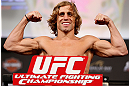 LAS VEGAS, NV - APRIL 12: Urijah Faber weighs in during the TUF 17 Finale weigh-in at the Hollywood Theatre at the MGM Grand Hotel/Casino on April 12, 2013 in Las Vegas, Nevada. (Photo by Josh Hedges/Zuffa LLC/Zuffa LLC via Getty Images)