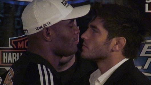 Silva y Cote en UFC 90, hoy en el mismo evento, rivales distintos