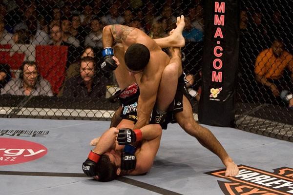 Wiman vs. Thiago Tavares Wiman vs. Thiago Tavares