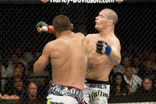 UFC 100 - Henderson KOs Bisping <a href='../event/UFC-100'>UFC 100 </a>- Henderson KOs Bisping