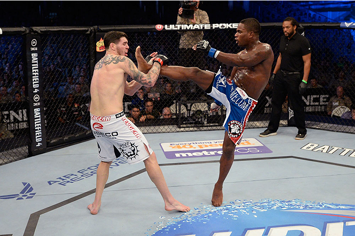 Larkin kicks Camozzi Larkin kicks Camozzi