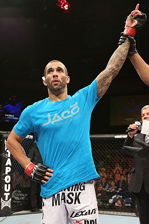 NOTTINGHAM, ENGLAND - SEPTEMBER 29: Che Mills reacts after defeating Duane Ludwig during their welterweight fight at the UFC on Fuel TV event at Capital FM Arena on September 29, 2012 in Nottingham, England. (Photo by Josh Hedges/Zuffa LLC/Zuffa LLC via Getty Images)