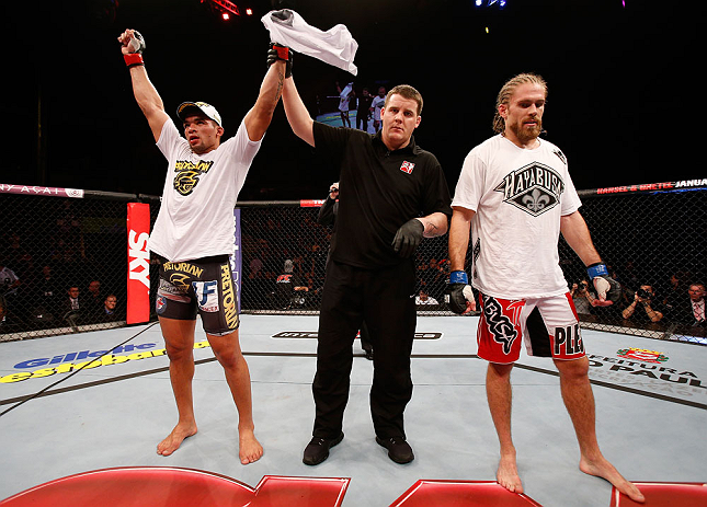 SAO PAULO, BRAZIL - JANUARY 19: Ronny Markes (L) reacts after defeating Andrew Craig in their middleweight fight at the UFC on FX event on January 19, 2013 at Ibirapuera Gymnasium in Sao Paulo, Brazil. (Photo by Josh Hedges/Zuffa LLC/Zuffa LLC via Getty Images)