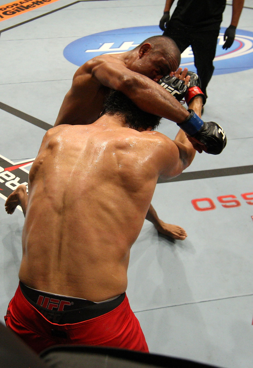 BELO HORIZONTE, BRAZIL - JUNE 23: (L-R) Sergio "Serginho" Moraes punches Cezar "Mutante" Ferreira during their UFC 147 middleweight bout at Estadio Jornalista Felipe Drummond on June 23, 2012 in Belo Horizonte, Brazil. (Photo by Josh Hedges/Zuffa LLC/Zuffa LLC via Getty Images)